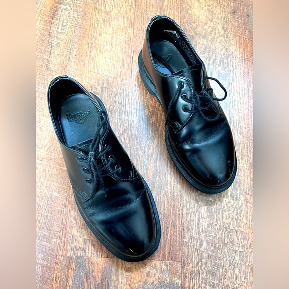 DR. MARTENS 1461 MONO SMOOTH LEATHER OXFORD SHOES - Picture 1 of 5